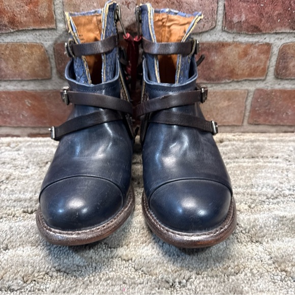 Freebird by Steven Crue Women's Leather Bootie Boots Blue, Size 7 Ankle Zip - Picture 12 of 13